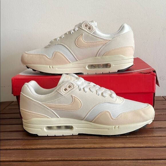 Nike Air Max 1 Sail/Guava Ice USA Women Size 11/UK 8.5/EU 43(DZ2628-111) - Picture 2 of 11